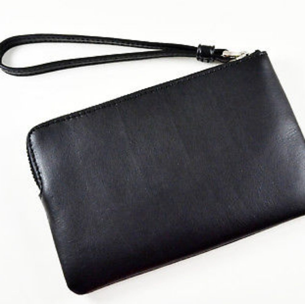 NWT LIMITED EDITION BLACK WRISTLET WITH ๐ emblem - Picture 4 of 6